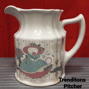 TRENDITIONS PITCHER